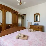 Viktori Dom wakacyjny *