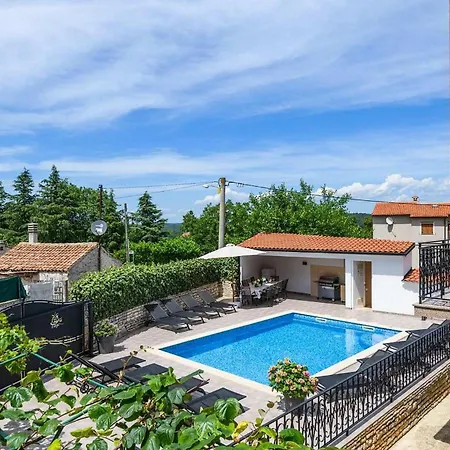 Casa de Férias Viktori Rovinj